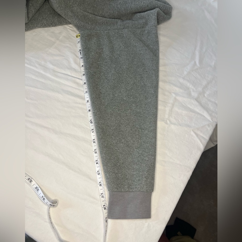 Levi’s trekker quarter zip Levis embroidery grey cropped synch waist size medium - Picture 5 of 10